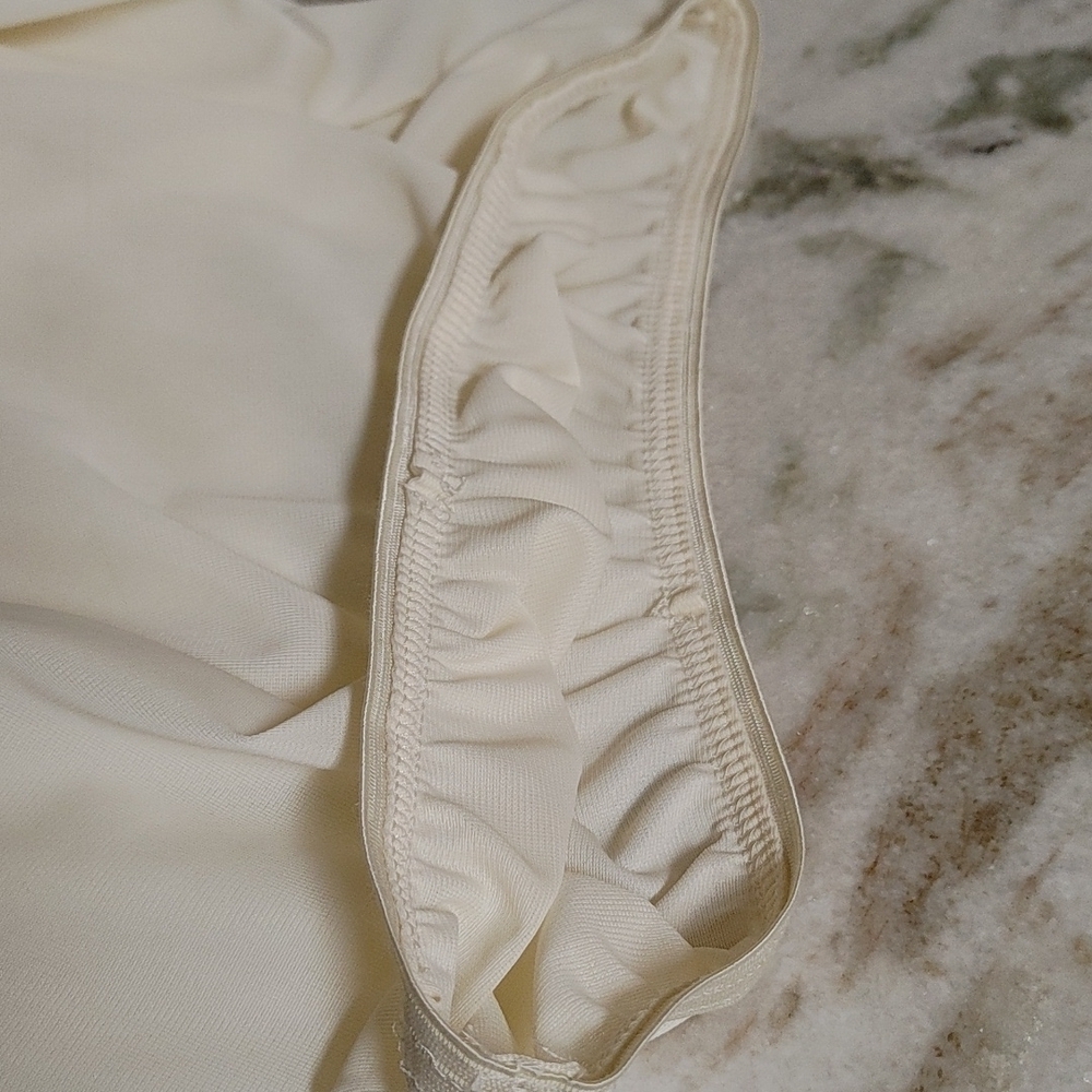 Vintage Long Straight Half Slip with Slit - Picture 6 of 7